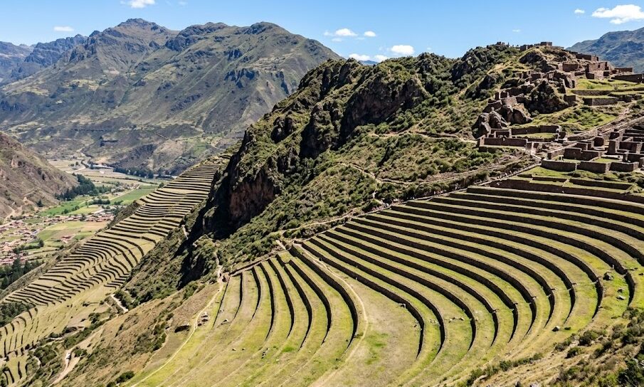 Inca Valley: The magnificent agricultural terraces carved into the mountainside at the Pisac Inca ruins.